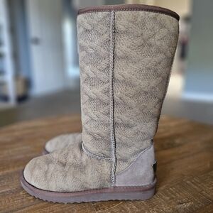 *Rare* UGG Tall Boots
